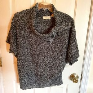 Women’s XL short sleeve cowl sweater